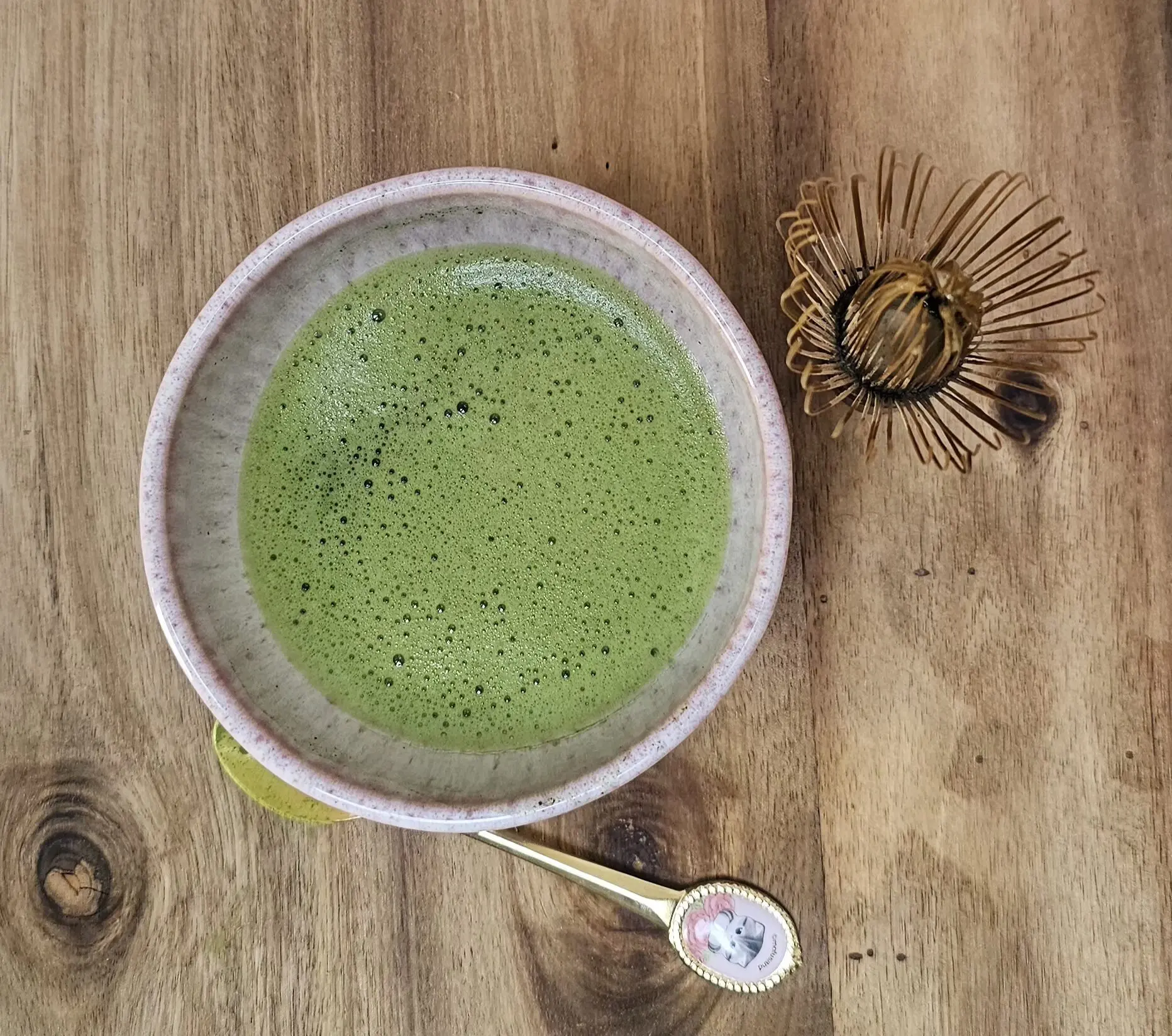 Faut-il s'alerter de la présence de métaux lourds dans le matcha ? 1 Faut-il s’alerter de la présence de métaux lourds dans le matcha ?