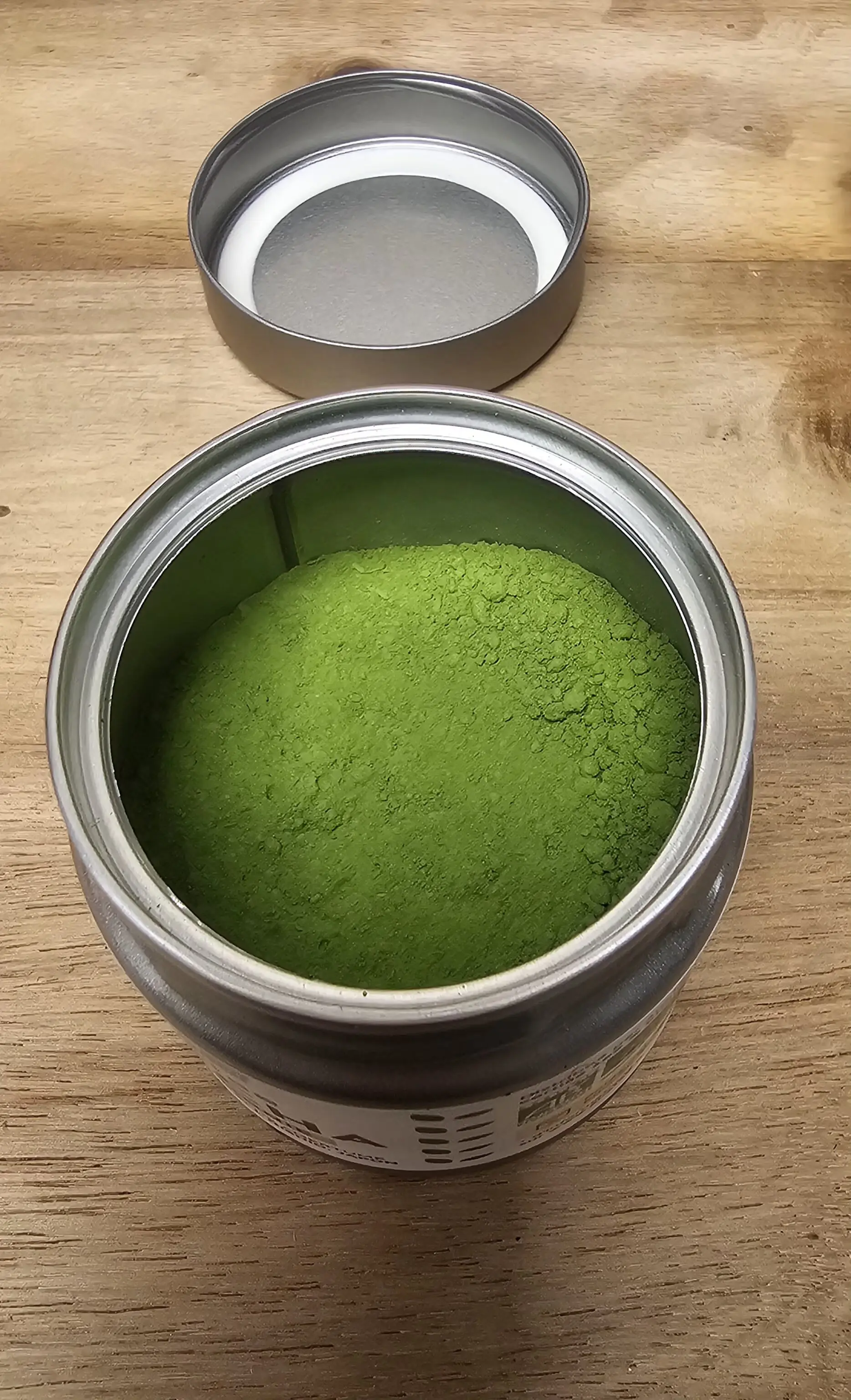 Anatae Matcha cérémonie, la couleur de la poudre à sec