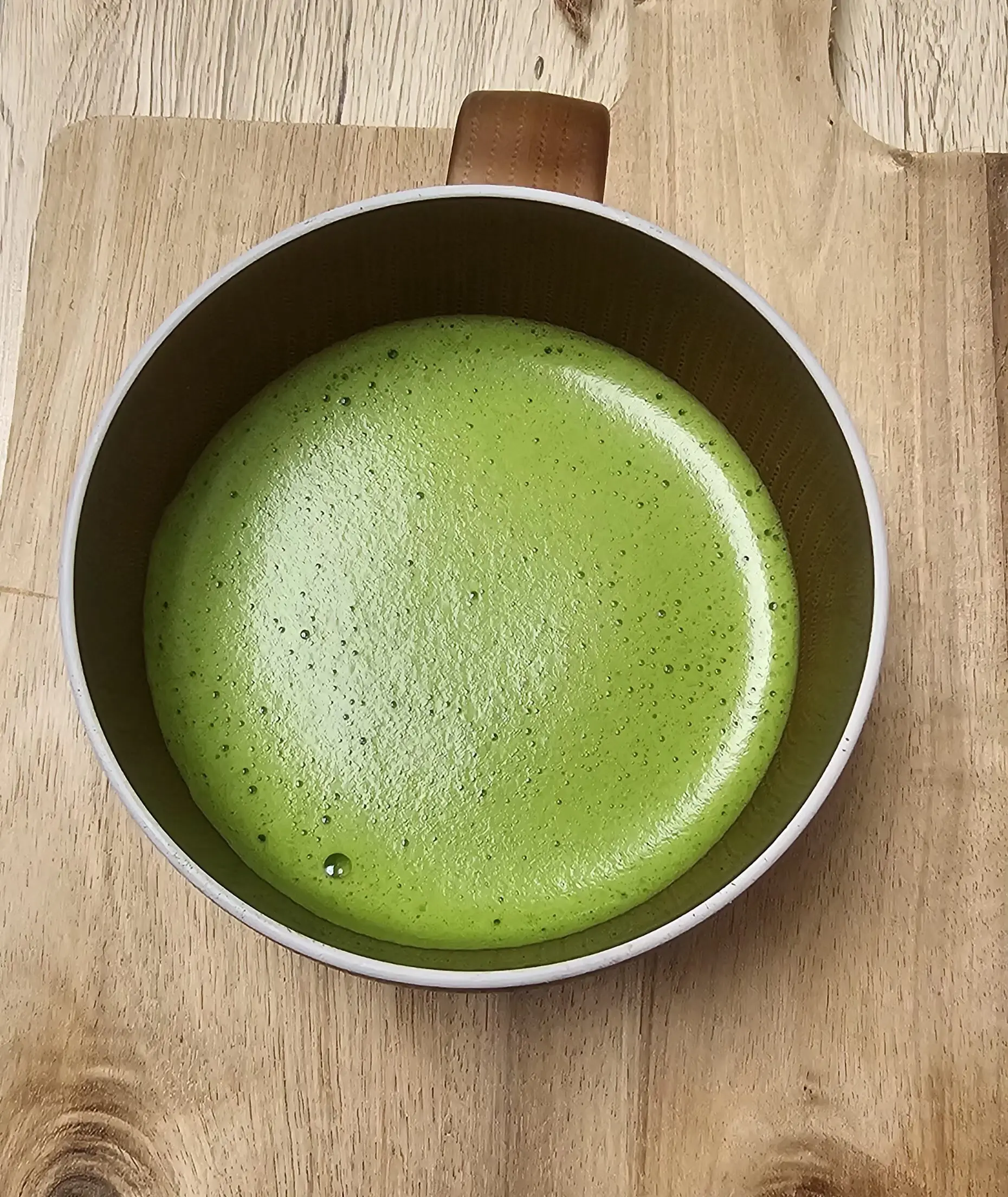 Anatae Matcha cérémonie, la mousse obtenue au chasen