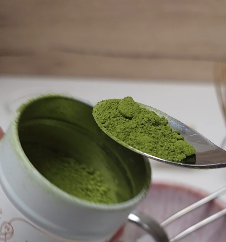 Test du matcha Kanza Ippodo Tea (produit terminé) 4 Couleur verte du matcha Ippodo Kanza