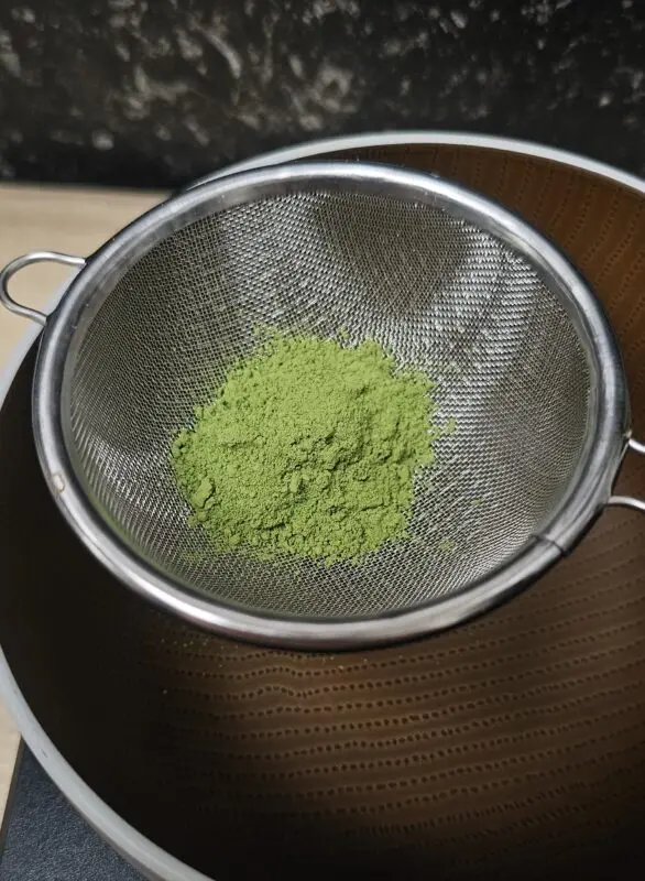 Milia Matcha Matcha Chocolat Blanc, la couleur de la poudre à sec