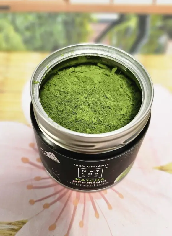 Matcha & CO Matcha Premium, le contenant à l’ouverture