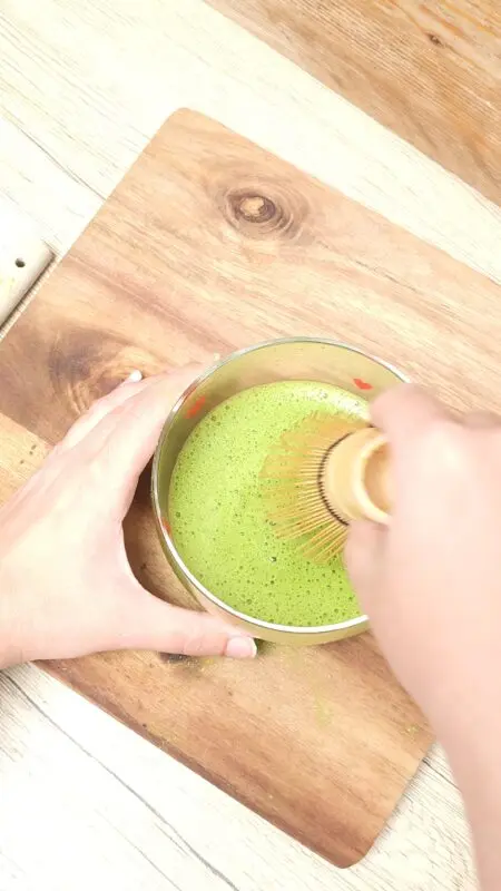 Noka Matcha Le Prestigieux, la mousse obtenue au chasen